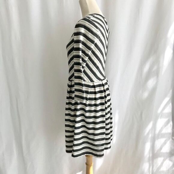 Anthropologie Puella New Chevron skater Dress XS - Picture 7 of 12